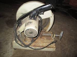 lot 206 image: Vintage Makita chop saw...