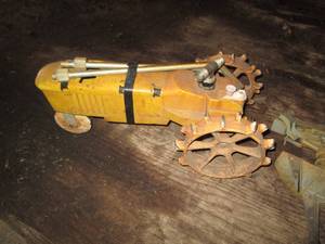 lot 209 image: Metal Nelson hose-walking sprinkler...