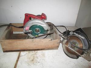 lot 212 image: Skilsaw plus Black and Decker circu...