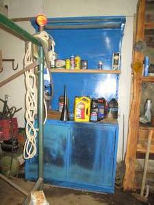 lot 224 image: Large Blue tool Work Station with s...