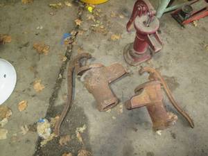 lot 230 image: Trio of vintage metal hand operated...