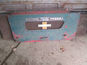 lot 235 image: Vintage Cummins diesel White Diesel...