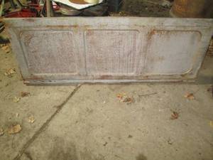 lot 239 image: Vintage Ford tailgate...