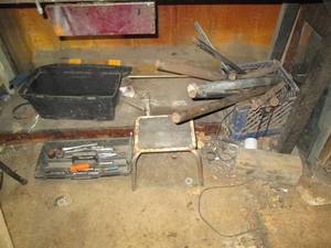 lot 251 image: Vintage metal, plastic tool boxes a...