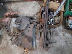 lot 256 image: Vintage containers with a high volu...