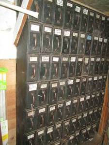 lot 12 image: Massive 77 space Vintage metal pull...