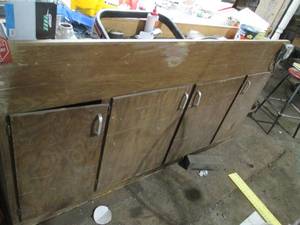 lot 279 image: large Wooden Tool bench style workb...