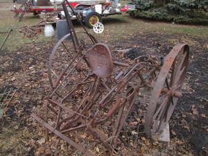 lot 19 image: Antique all metal construction hors...