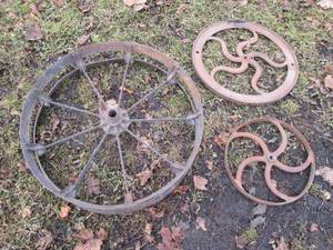 lot 25 image: Trio of Antique Cast Iron wagon or ...