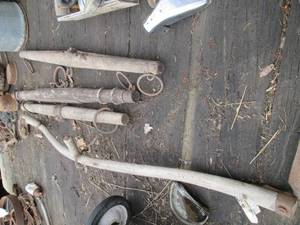 lot 48 image: Vintage wood handled Scythe plus ox...