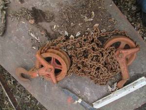 lot 64 image: The National Screw & Mfg Co 1-ton C...