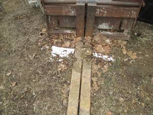 lot 73 image: Fork attachment 4 wide...