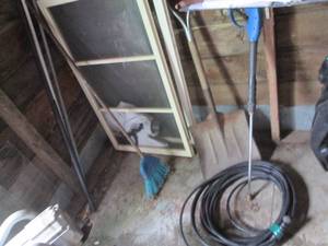 lot 80 image: Corner of tools, pressure washer ho...