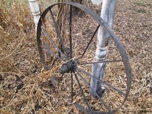 lot 88 image: Wagon wheel...