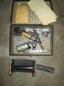 lot 114 image: Stamping printing press kit...
