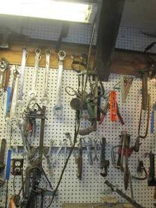 lot 142 image: Large size wrenches, oil filter wre...