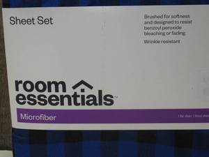 lot 28 image: Room Essentials Queen Microfiber Sheet Set BlueBlack Gingham