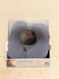 lot 37 image: NEW AIRIA LIVING TRAVEL NECK PILLOW BLUE