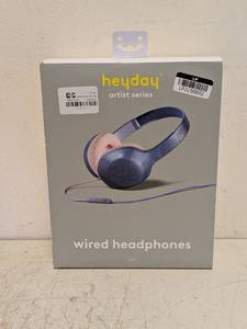 lot 122 image: NEW HAYDAY ARTIST SERIES WIRED HEADPHONES PURPLEPINK