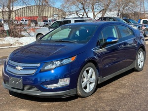 lot 16 image: 2013 CHEVROLET VOLT 116k Miles  1 Owner (NO RESERVE)