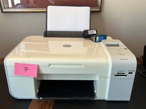 lot 7 image: Dell Photo 926 Color Printer with Card Slots & PictBridge