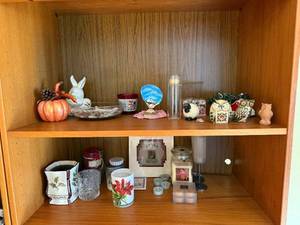 lot 66 image: VTG Assorted Holiday Decor & Trinkets - Ceramic Owls, Shell Bowl, Pumpkin, Bunny