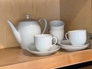 lot 93 image: White Ceramic Teapot & Cups With Saucers