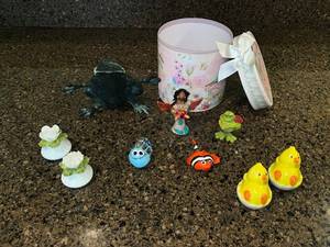 lot 110 image: Assorted Ceramic Figurine Salt & Pepper Shakers & Floral Decor Jar