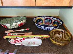 lot 117 image: Hand-Painted Ceramic Kitchenware Set - Bowls, Spoons & Utensils