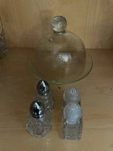 lot 127 image: Glass Cloche Dome on Stand with 4 Crystal Salt & Pepper Shakers - Vintage Set