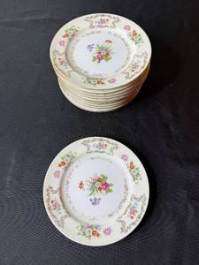 lot 170 image: Went Worth China DresRosa 9-Inch Dinner Plates  - Made in Japan