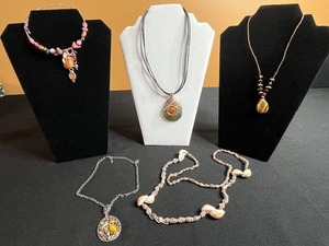 lot 191 image: Beautiful Baltic Amber, Dragon Scale & Multi Color Pendant Necklaces
