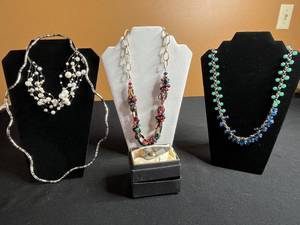 lot 195 image: Beaded Necklaces - Pearl-Style White, Colorful Floating Seed Beads, Turquoise & More