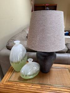 lot 247 image: Table Lamp with Beige Shade & Green Murano Style Glass Pillow Vases - 3-Piece Decor Set
