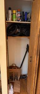 lot 269 image: Closet Contents Inc Eureka The Boss Mighty Mite Canister Vacuum - Hose & Attachments - content quantities not verified