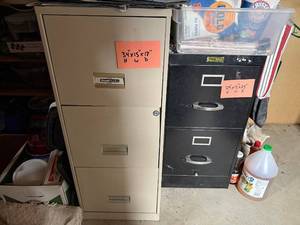lot 282 image: SteelWorks Beige 34x15x18 4-Drawer Filing Cabinet & Black 29x15x25 3-Drawer