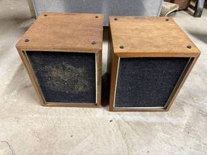 lot 310 image: Panasonic RP-7672 Speakers - Vintage Wood Cabinets Pair