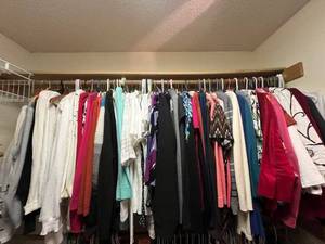 lot 348 image: Womens Assorted Tops & Blouses - Notations, Christopher & Banks, Coldwater Creek