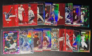 lot 77 image: 19-Card Minnesota Twins ParallelInsert Baseball Card Lot