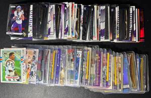 lot 83 image: 100 Card BaseInsert Minnesota Vikings Football Card Lot