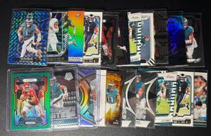 lot 251 image: Jalen Hurts 21-Card Philadelphia Eagles Football Card Lot