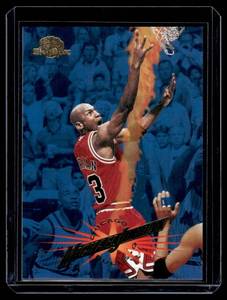 lot 10 image: Michael Jordan 1995-96 Skybox #15 Basketball Card