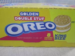 lot 31 image: (B-2) 10 - 8-Cookie Packs Golden Do...