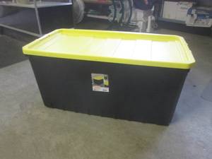 lot 46 image: (FRNT) Sterilite 50-Gallon Tote - G...
