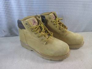 lot 92 image: (D-3) Pair of Brahma Work Boots Siz...