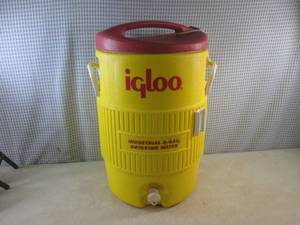lot 99 image: (EW7) Igloo 5-Gallon WaterBeverage...