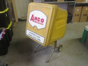 lot 101 image: (FRNT) Vintage Anco by Andersen Por...