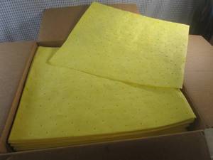 lot 103 image: (EC1) Case of Hazmat Chemical Absor...