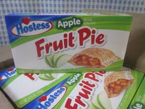 lot 455 image: (B-3) 16 Hostess Apple Fruit Pies P...