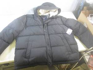 lot 177 image: (BR1) London Fog Puffer Coat with H...